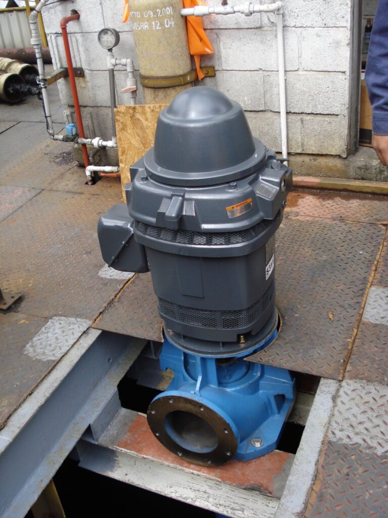 Turbina vertical para producción de vidrio — Peldar